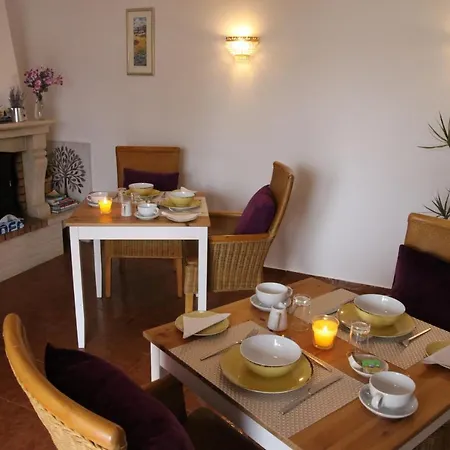 Casa Palmas Alojamento de Acomodação e Pequeno-almoço Óbidos