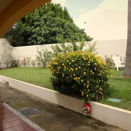 Casa Palmas Alojamento de Acomodação e Pequeno-almoço Óbidos