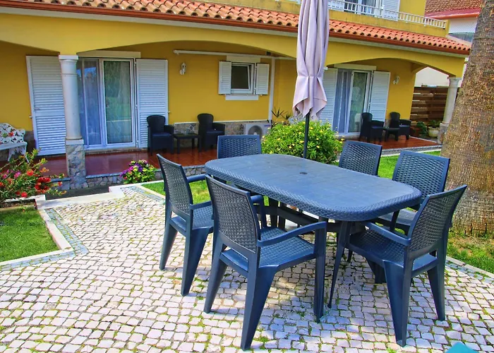 Frühstückspension Casa Palmas Óbidos